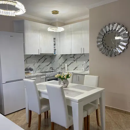 Lägenhet My White *